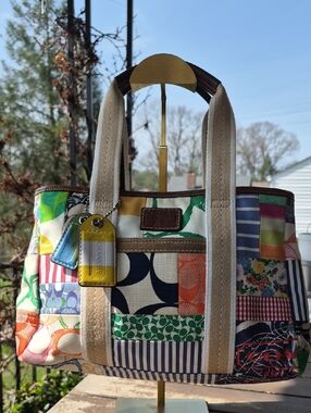 COACH 2006 Signature Picnic Patch Tote 💙🌸 PERFECT VINTAGE POP!